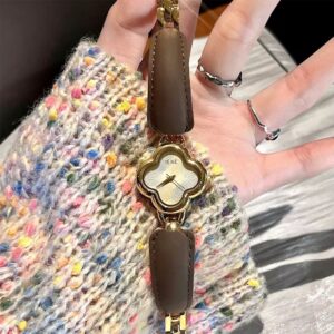 luxury clover dial ladies leather watch (wholesale & retail available)